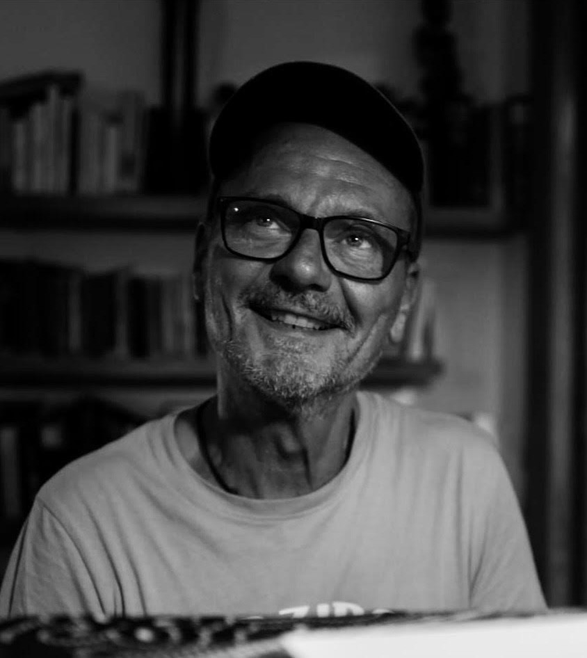 Eckes Malz tocando el piano